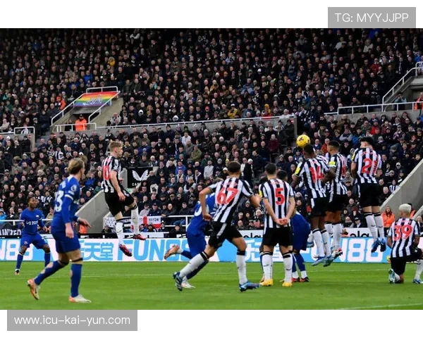 切尔西古斯托人球分过后助攻完成漂亮配合，展现出色技术与团队默契